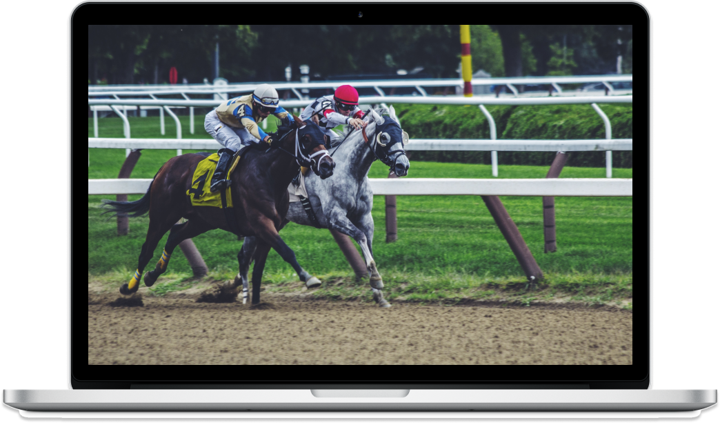 Horse racing on laptop — matched betting in Australia
